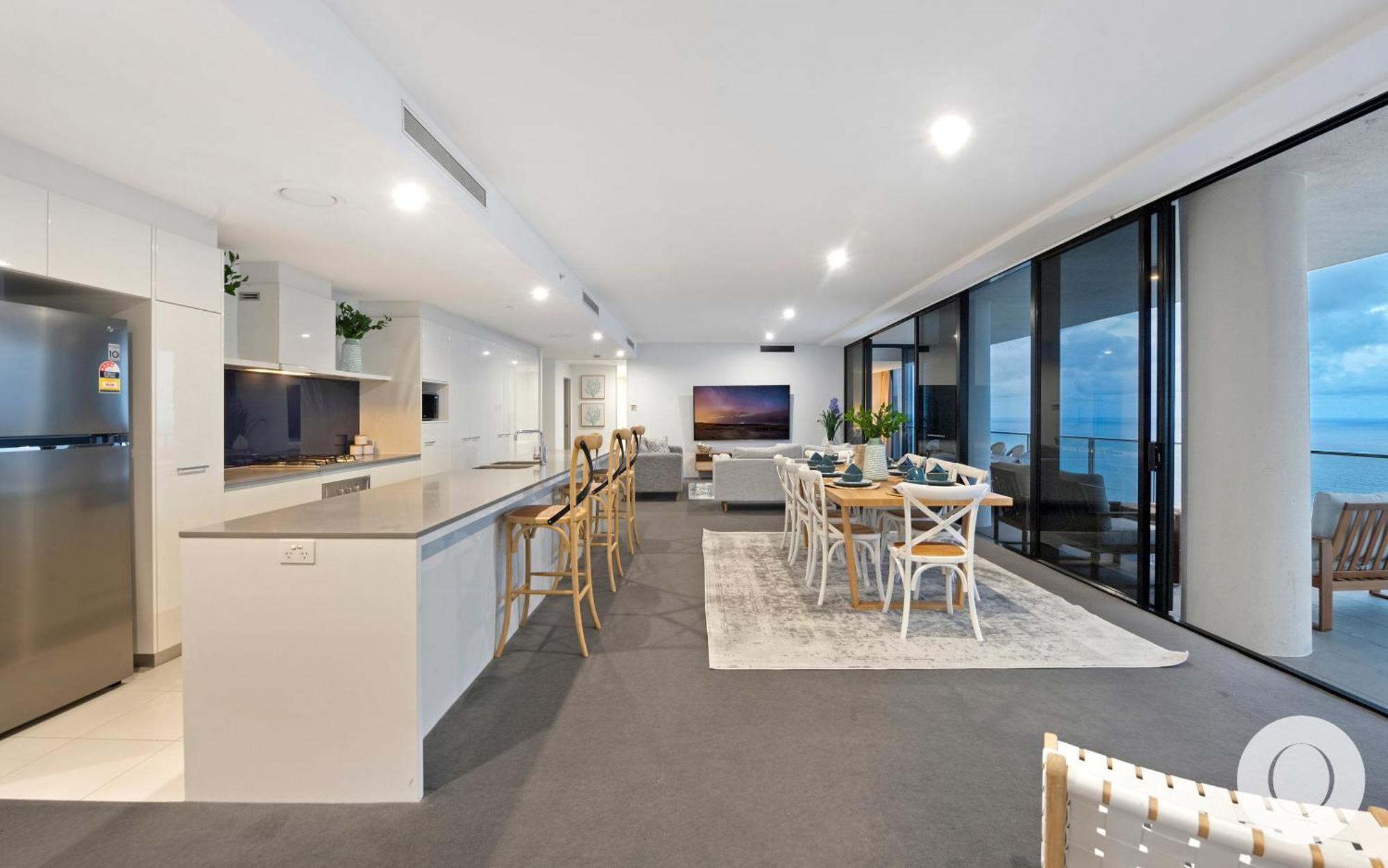 Ocean View Executive Penthouse At Circle On Cavill Gold Coast