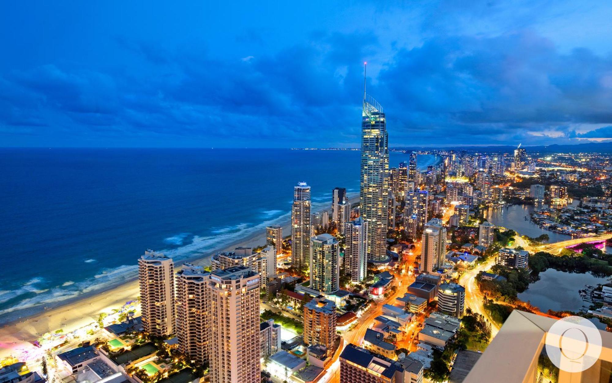 Ocean View Executive Penthouse At Circle On Cavill Apartment